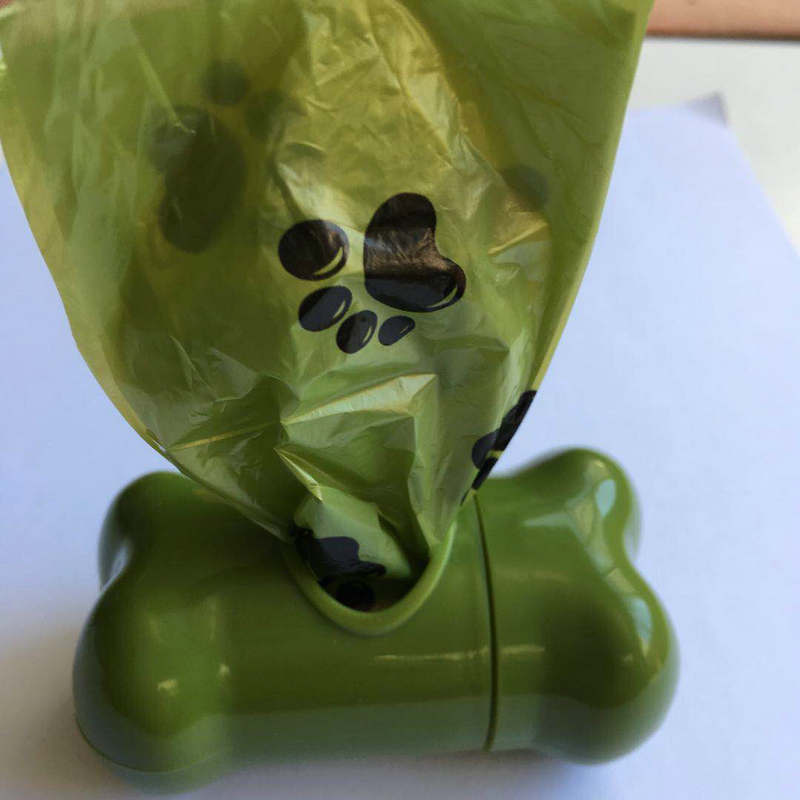 Amazon Pet Products Dog Toilet Bone Type Plastic Ring Aluminum Ring Cleaning Dispenser Cross-border Hot Sale