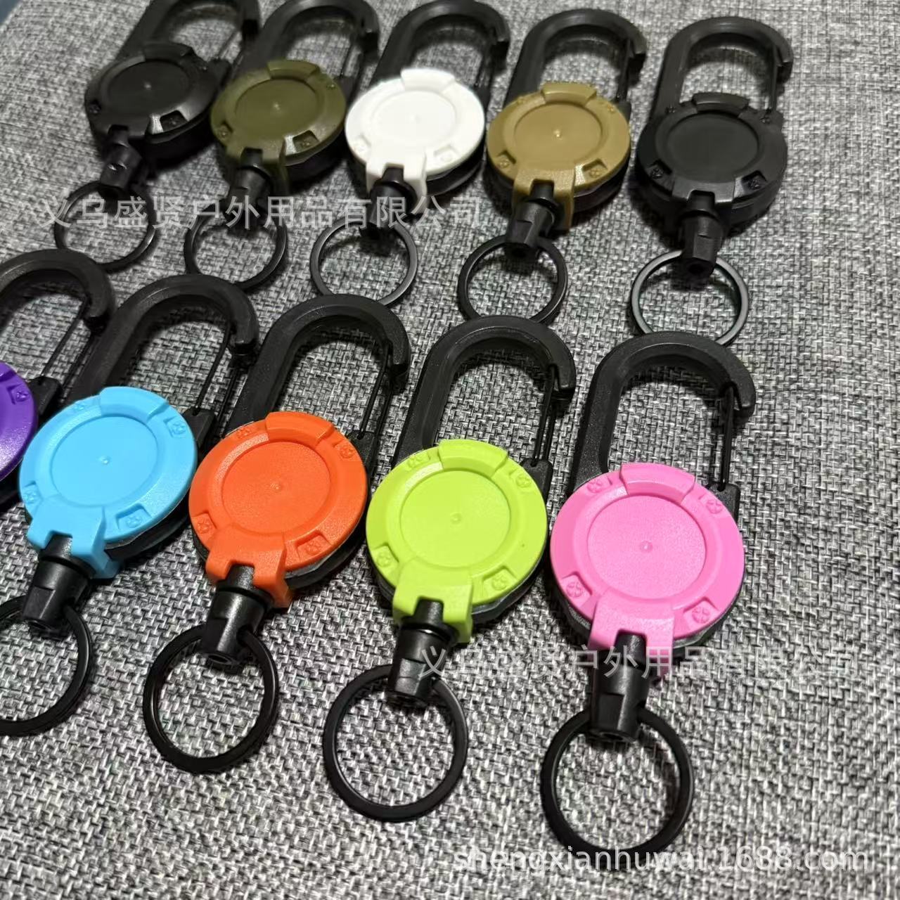 Outdoor camping tactical easy-to-pull buckle telescopic buckle wire rope multi-functional keychain camping rebound anti-lost rope easy to pull