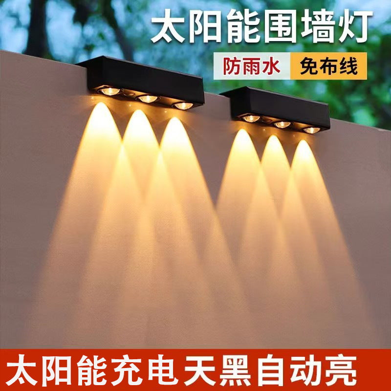 Solar outdoor garden light household lighting wall lamp balcony wall spotlight garden atmosphere waterproof
