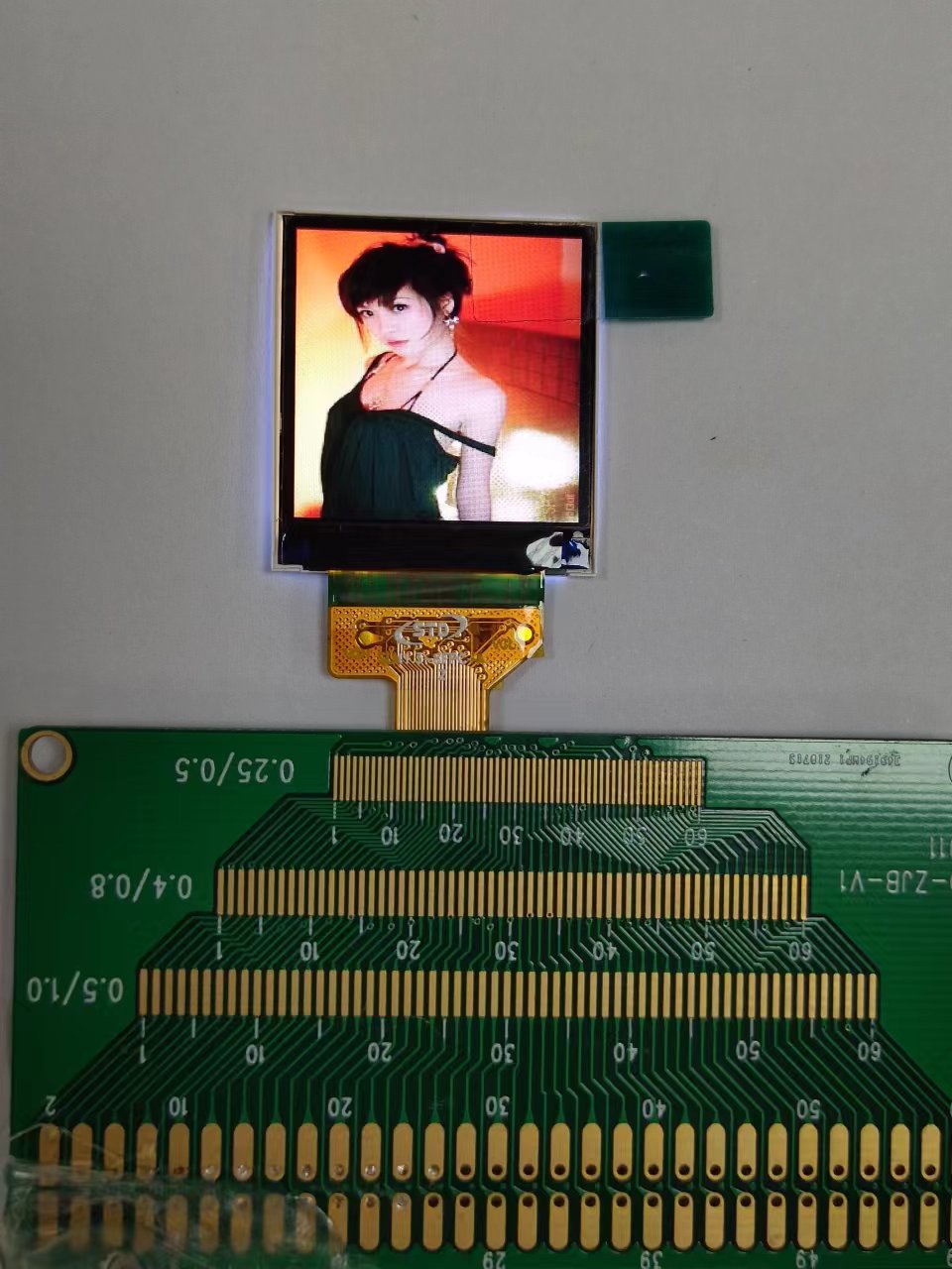 1.3 inch TFT LCD color screen MCU interface intelligent wear 240 * 240 instrument thermostat display