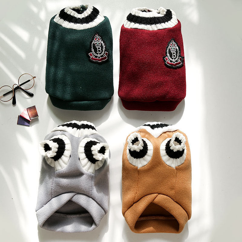 Autumn and winter new knitted vest V-neck college style pet dog dog cat clothes vest Teddy Pomeranian supplies