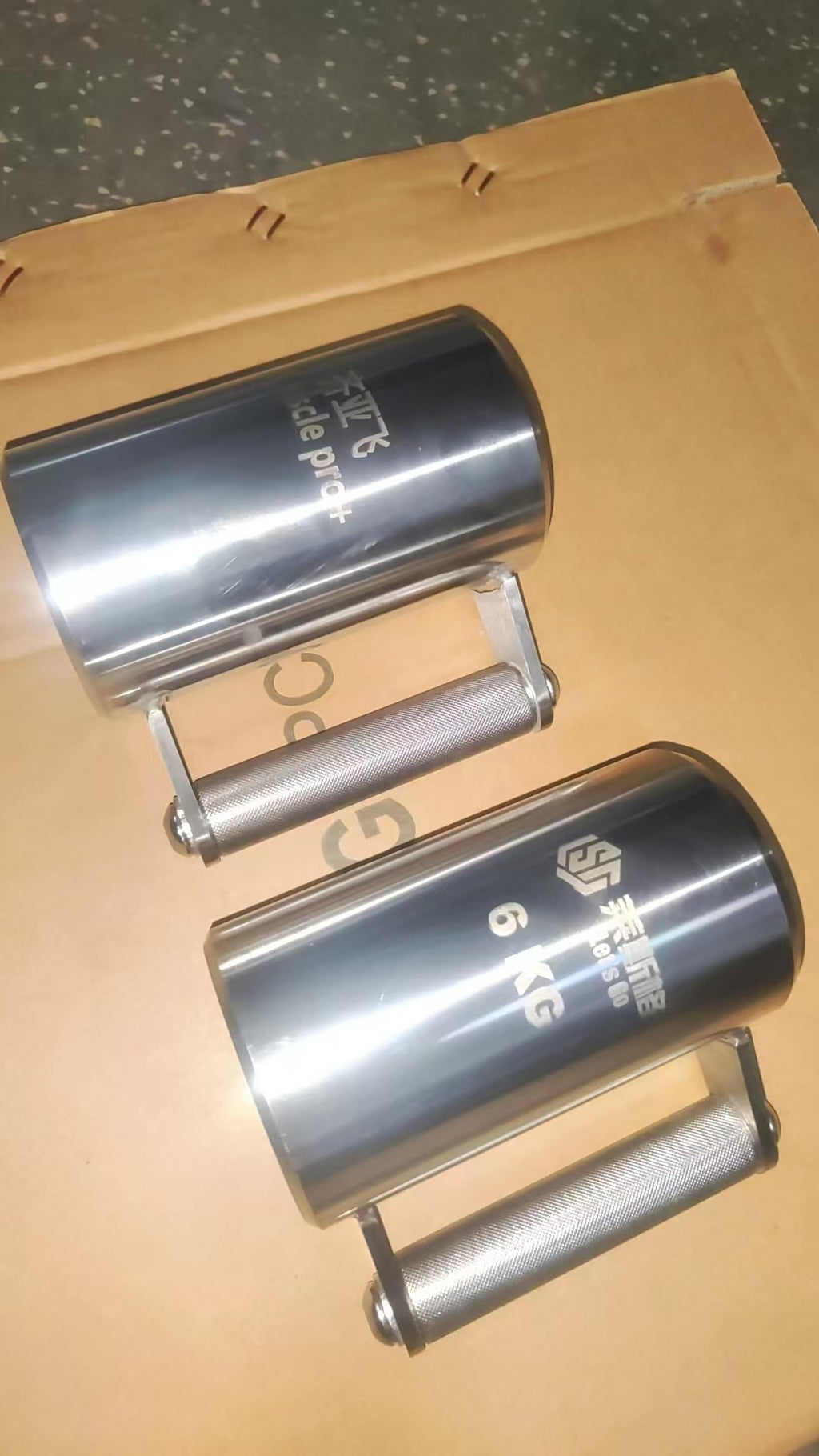 Stainless steel dumbbell cup practice overweight 8kg fitness cup overweight water cup fitness home stainless steel dumbbell cup