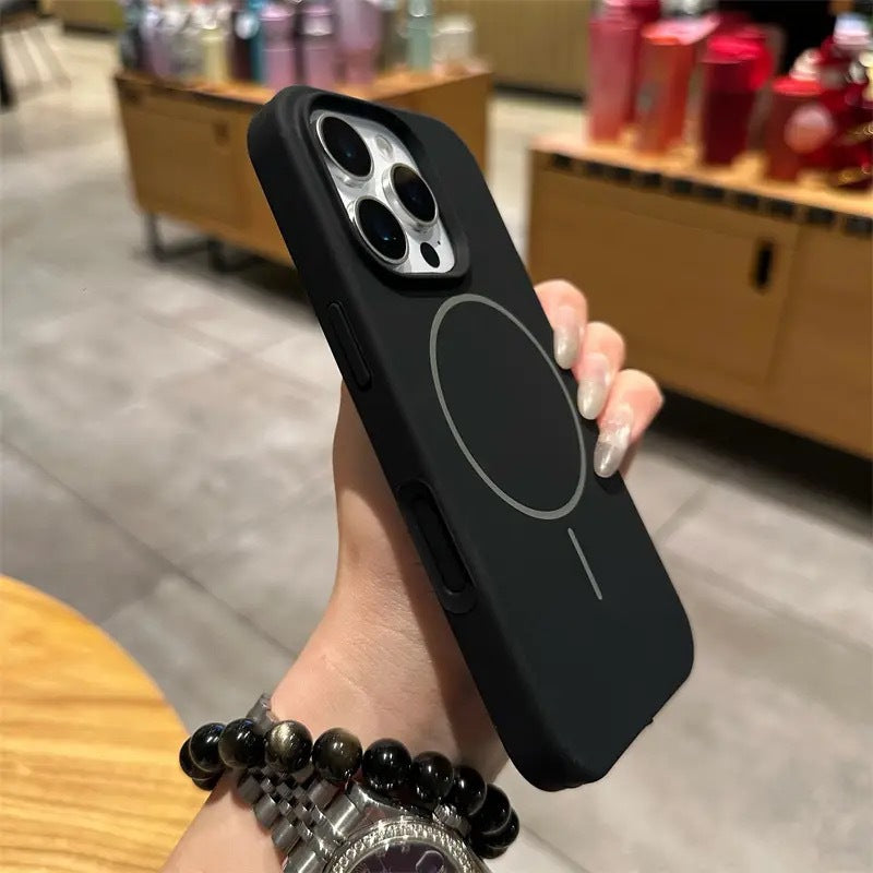 Applicable to iPhone17 liquid silicone thin ring magnetic attraction AI camera button mobile phone case Apple 16promax anti-drop