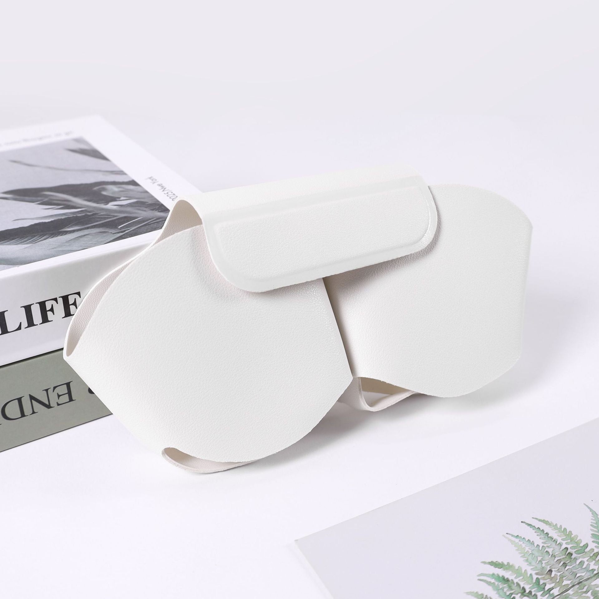 Huaqiangbei cross-border new wireless headset Bluetooth with microphone manufacturer in stock, long battery life without pain