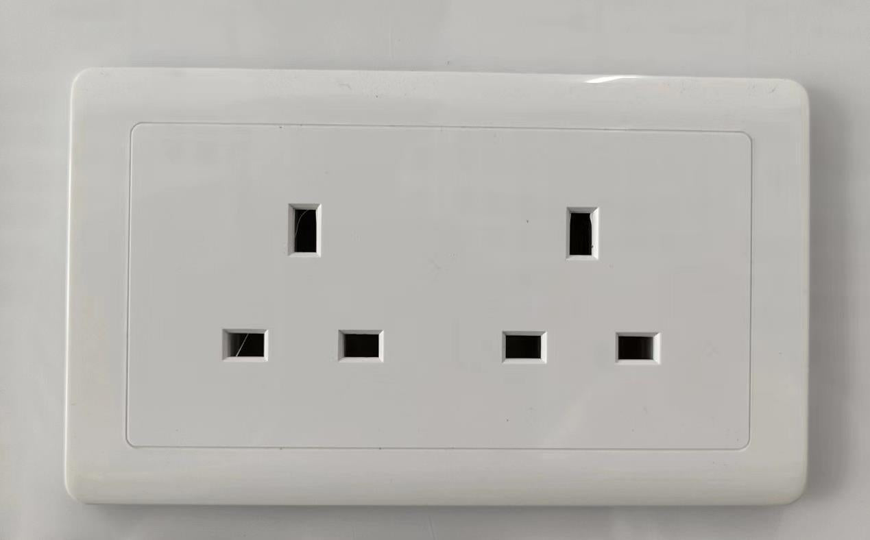 Switching power socket panel Household 86-type concealed panel British five-hole wall power USB socket panel