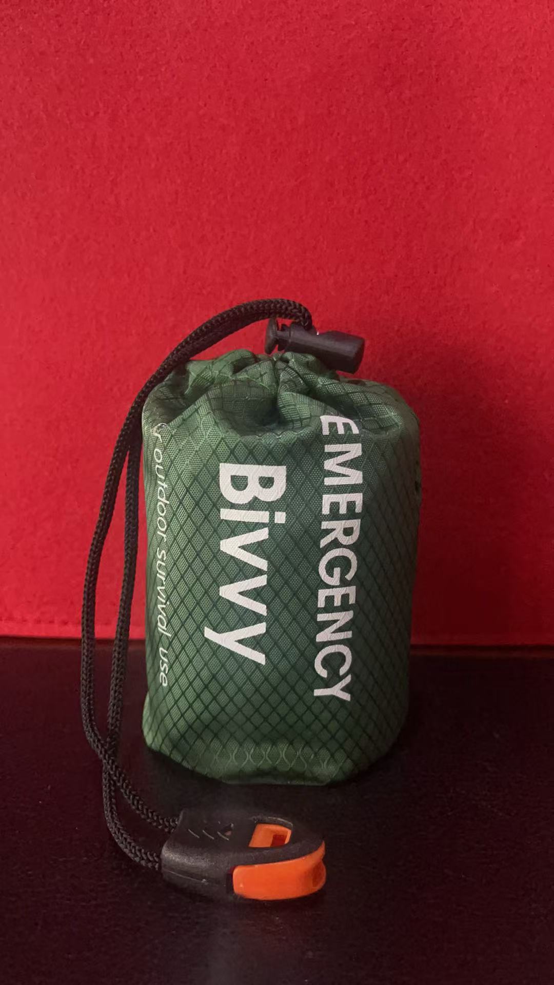 Cross-border outdoor first aid sleeping bag emergency camping hiking mountain climbing field temperature loss insulation distress equipment thermal insulation sleeping bag