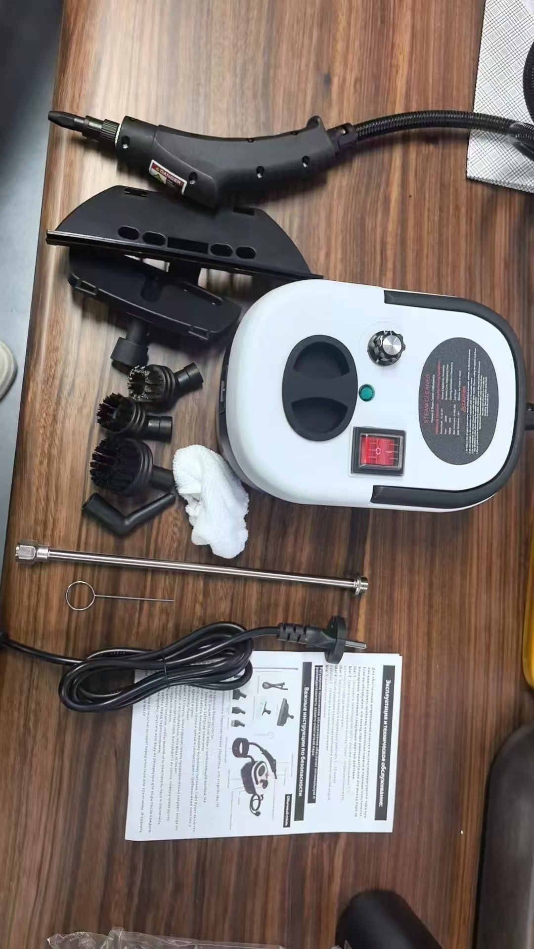 Cross-border explosive steam cleaner household small kitchen high temperature and high pressure degreasing cleaning machine factory