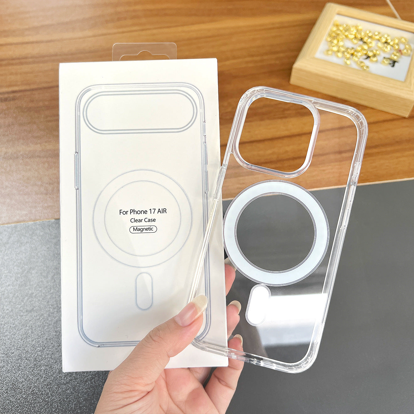 Suitable for Apple 12 magnetic case 7/8 large hole 13 acrylic 17ProMax anti-drop 16Pro transparent 14 protective cover