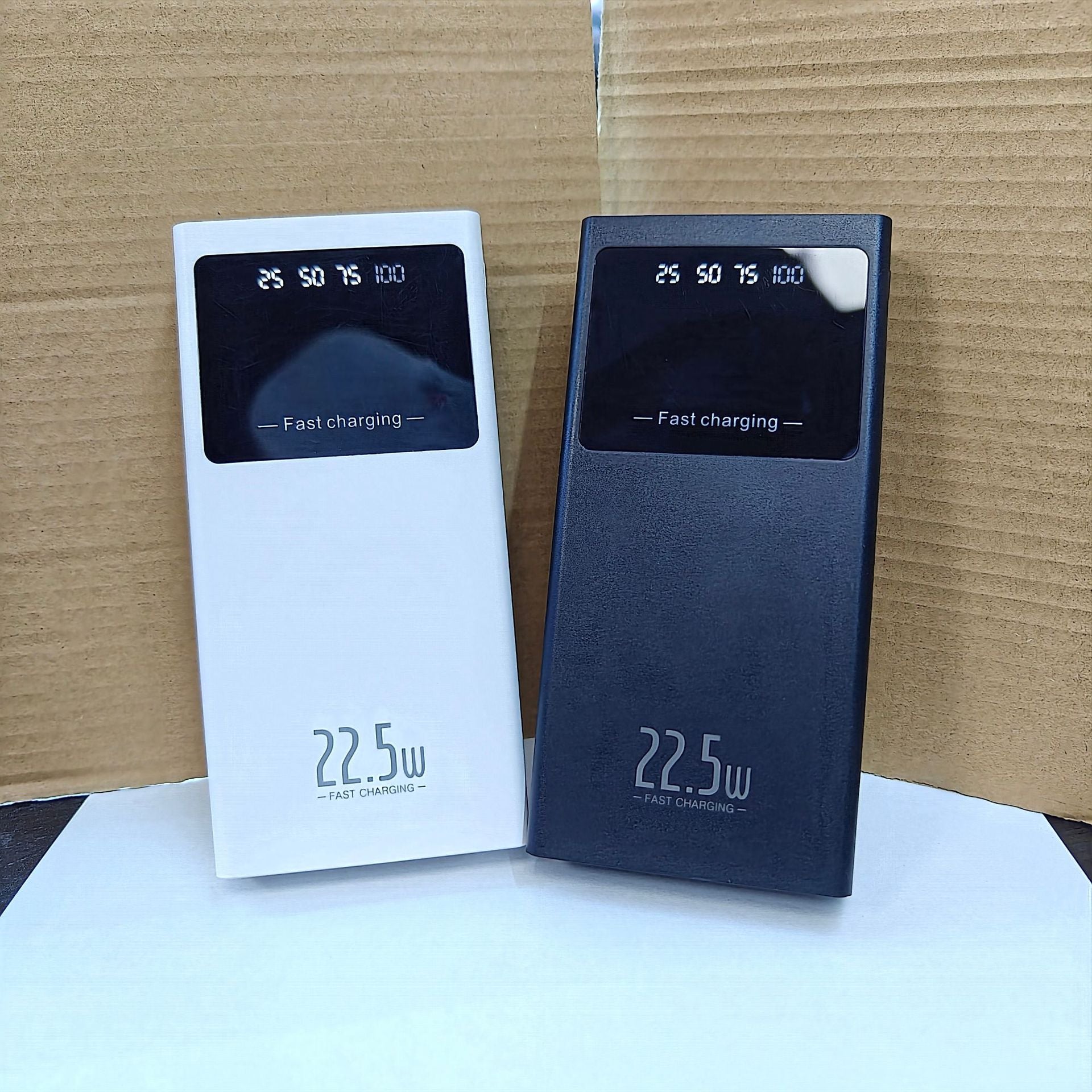 Hidden mobile phone artifact, power bank light sign 18650 power supply shell, mobile power supply model, free screws