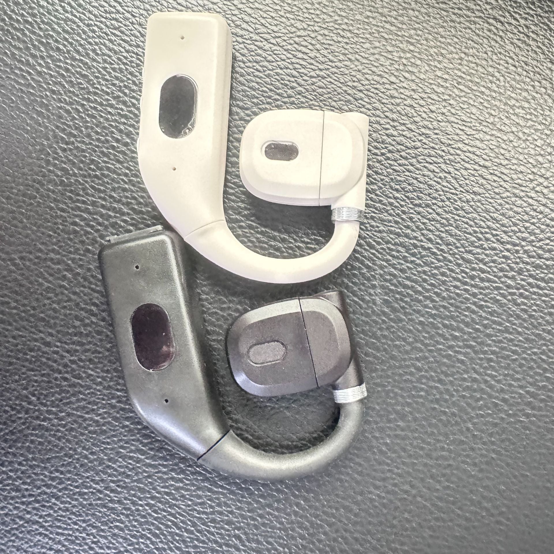 Amazon driving business special wireless bluetooth headset with large battery with digital display hanging ear sports ear clip type