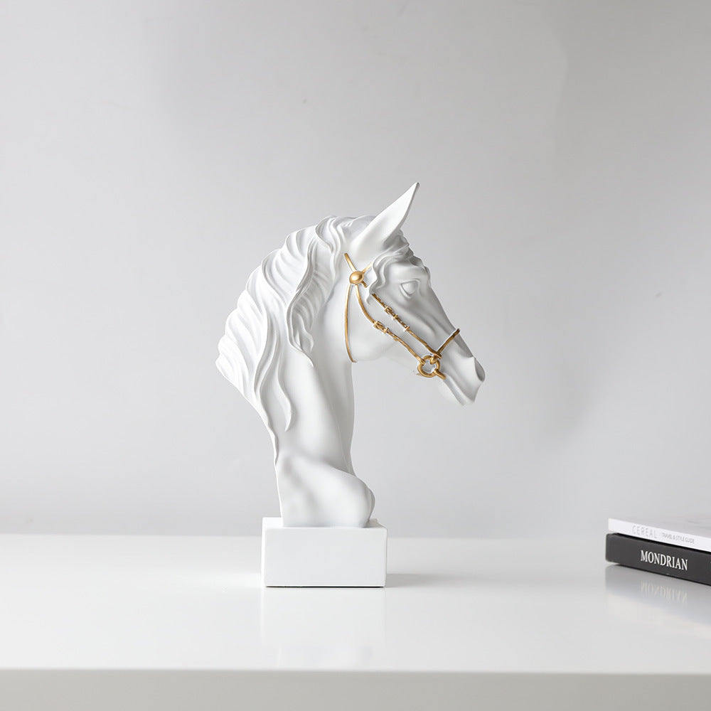 Matou ornament light luxury high-end living room ornament home jewelry creative entrance office wine cabinet light luxury decoration