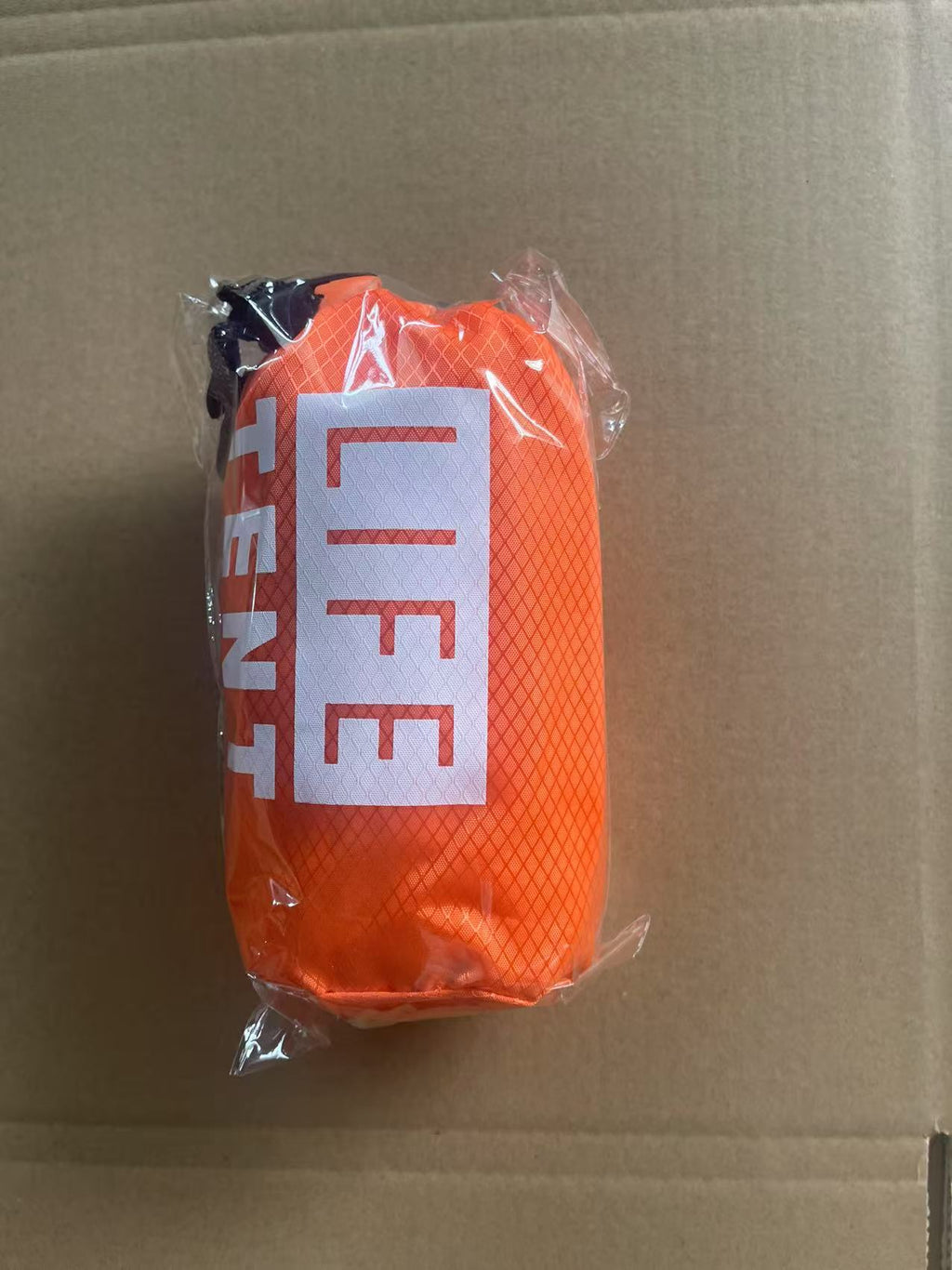 Outdoor camping portable aluminum triangle tent disaster relief camping adventure simple sleeping bag warm first aid blanket raincoat